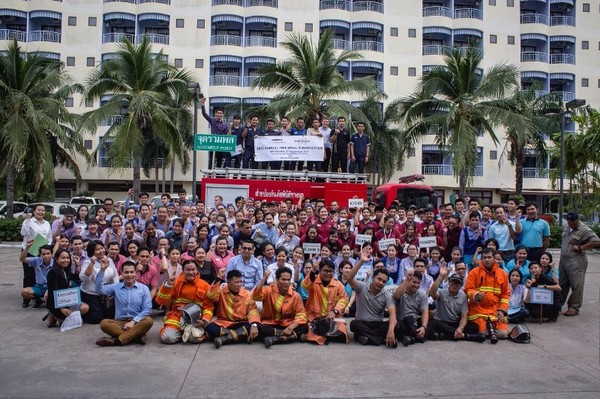 โรงแรมบาราคูด้าพัทยา เอ็มแกลอรี บาย โซฟิเ...