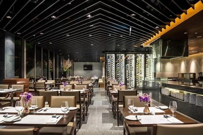 Celebrate the 2017 Festive Season with Amara Bangkok