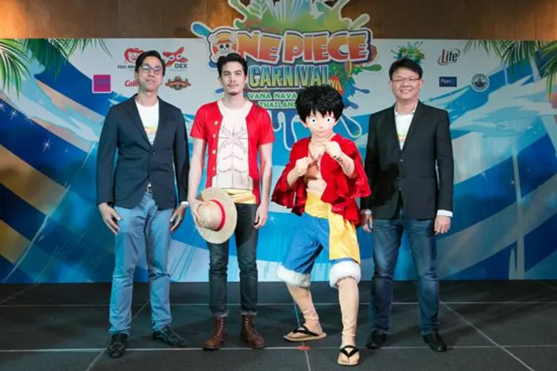 นายวิเชียร หวังวีรวงศ์ (ขวา) ผู้จัดการทั่วไป บริษัท...