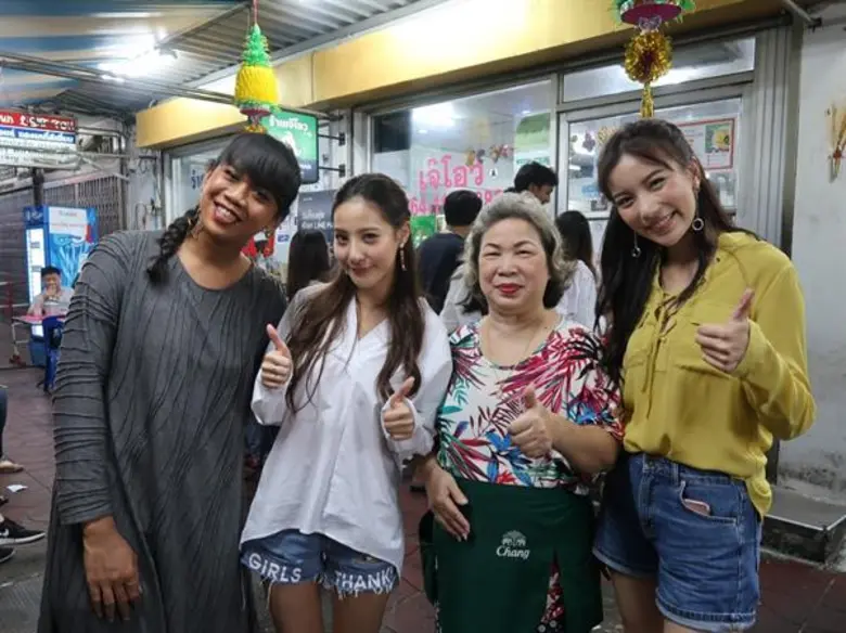 "#TEAMGIRL" รายการสุดฮิตของสาวๆ เสาร์นี้ ...