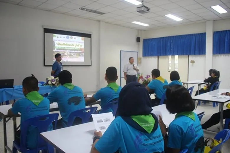 นักเรียนค่าย ต้นกล้าอันดามัน รุ่นที่ 2 เยี่ยมชมพิพิธภัณฑ์สัตว์น้ำ