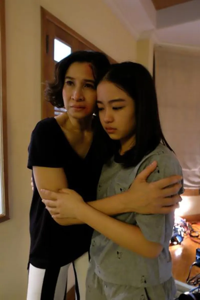“หมิว” เปิดฉาก “ล่า” สุดดราม่า!! ถูก “เจค” ตบตีไม่ยั้ง
