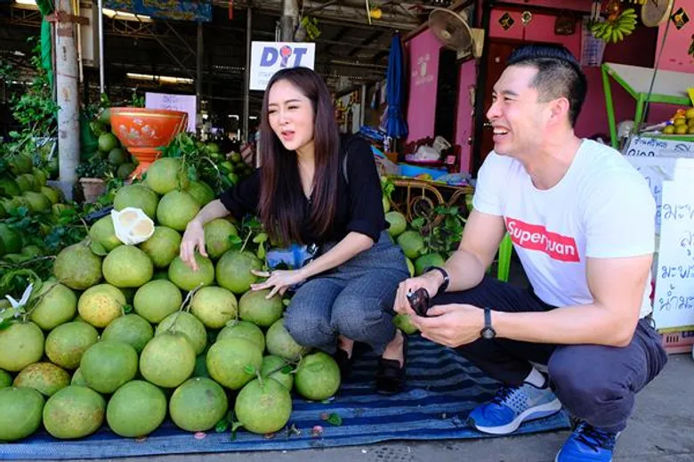 ทีวีไกด์: รายการ “ตลาดเด็ดประเทศไทย” “หยวน-กวินรัฏฐ์” กุมมือ “แก้มบุ๋ม-ปรียาดา” พาฟิน พร้อมหลงเสน่ห์!!! จังหวัดพิษณุโลก ใน “ตลาดเด็ดประเทศไทย”