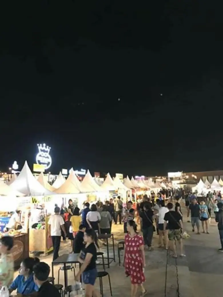 เปิดแล้ว “ตลาดอินดี้ ราชพฤกษ์” แหล่งท่องเที่ยวสุดชิคแห่งใหม่ย่านฝั่งธนบุรี