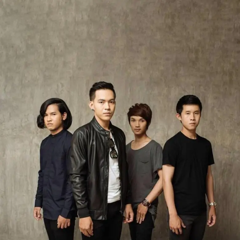 “SRP Label” เครื่องร้อนปลายปี ปล่อยซิงเกิ้ลชุดใหญ่รวดเดียว 4 เพลง 4 วง พร้อมส่ง ฮาเร็ม เบลล์ ลุย “บิ๊ก เมาน์เท่น” โชว์ฝีมือบนเวที CHIC STAGE
