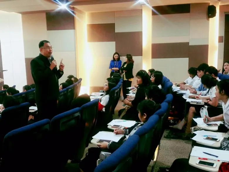 ส่งเสริมความรู้ด้านการเงินและการลงทุน "เงินทองต้องวางแผน" @สำนักหอสมุด SPU