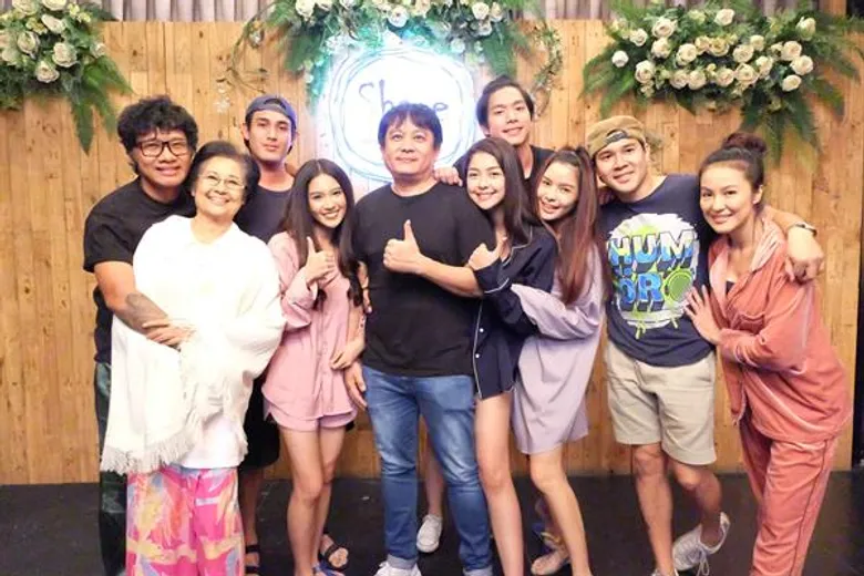 เลี้ยงปิดกล้อง!! ฉลองความสำเร็จ ละคร “ดอกแก้วกาหลง”