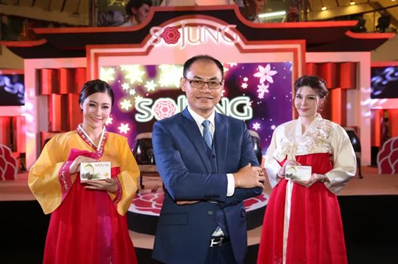 “แอมวิช ยูนิเทค” ปลุกกระแสตลาดอาหารเสริม ส่ง “SOJUNG” น้ำมันสนเข็มแดงสกัด ลงตลาด เกาะเทรนด์รักสุขภาพ คาดฟันกำไรส่งท้ายปลายปี