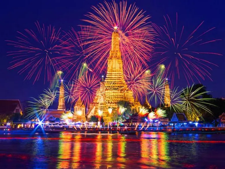 เอ็กซ์พีเดียแนะนำที่เที่ยวและดีลดีๆ ฉลองเทศกาลปีใหม่
