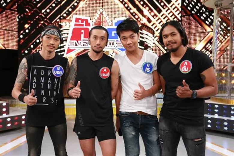 ทีวีไกด์: รายการ “กิ๊กดู๋สงครามเพลงเงาเสียง” เปิดประลองเงาเสียงตูน บอดี้สแลม ขอเป็นอีกแรงชวนแฟนร่วมวิ่งและสมทบทุน“ก้าวคนละก้าว”