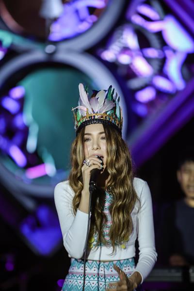 ฟังเพลงเคล้าลมหนาว ใกล้ชิดกับศิลปินสาวๆ ในเอ็กซ์คลูชีพคอนเสิร์ต S Presents #LiveLifeToTheFullBody