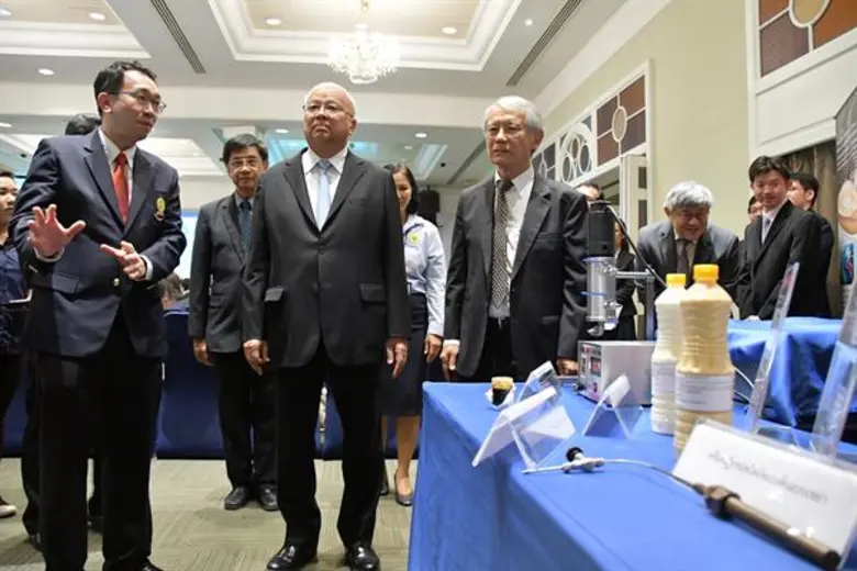 นักวิจัยจุฬาฯ รับทุน NSTDA Chair Professor 20 ล้านบาท พัฒนาพลังงานทางเลือกจากวัตถุดิบธรรมชาติหรือของเหลือทิ้งภาคเกษตร