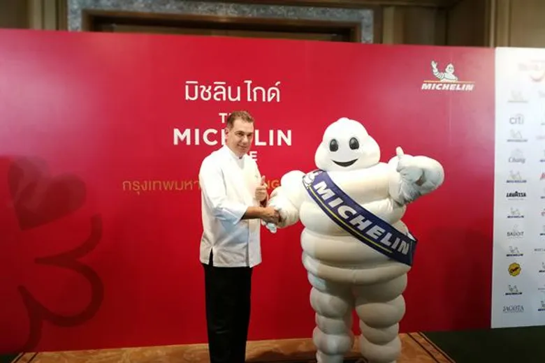 ห้องอาหาร เอเลเมนท์ โรงแรม ดิ โอกุระ เพรสทีจ กรุงเทพฯ ได้รับรางวัล 1 ดาวมิชลิน จากคู่มือแนะนำร้านอาหารและที่พักระดับโลก 'มิชลิน ไกด์’ ฉบับกรุงเทพฯ