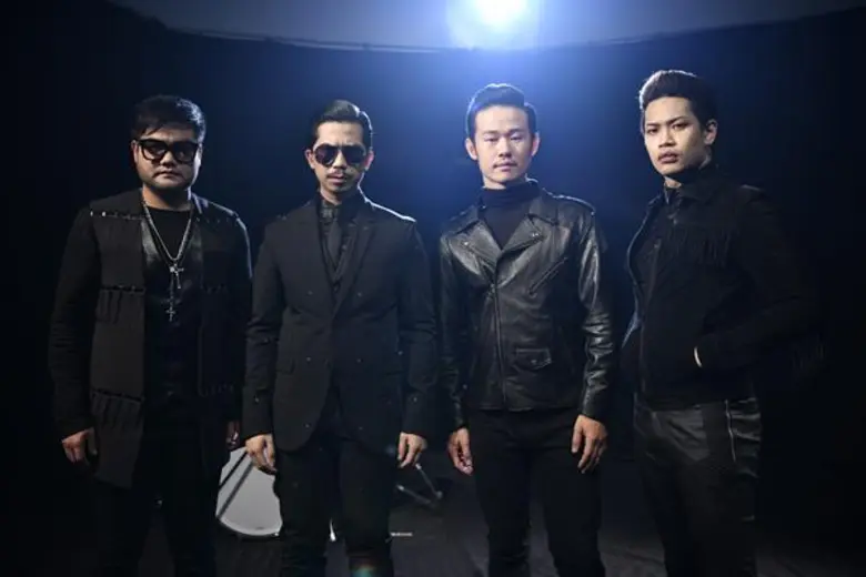 “สล็อตแมชชีน” สุดภูมิใจ ทำเพลง “ท้า” ประกอบภาพยนตร์ “9 ศาสตรา” สร้างควมฮึกเหิมให้คนไทย ลุกขึ้นมาเชียร์ภาพยนตร์แอนิเมชั่นฝีมือระดับโลก