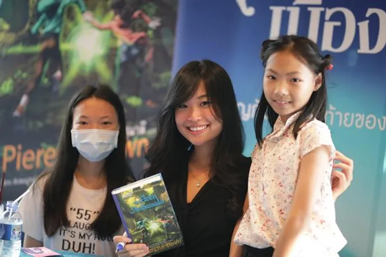 นานมีบุ๊คส์ จัดงานเปิดตัวหนังสือ “ไขปริศนาเมืองเอลฟ์” การผจญภัยครั้งสุดท้ายของคู่หูเงือกฝึกหัด ในหนังสือชุดจักรภพพันธุ์มหัศจรรย์
