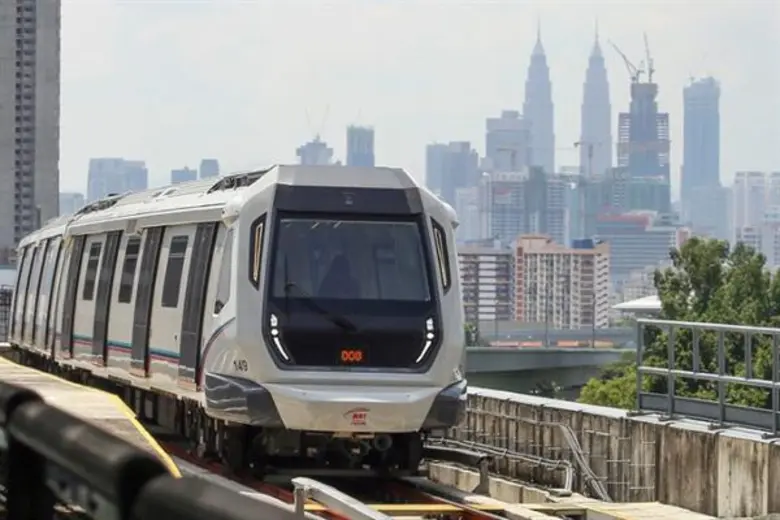 รัฐบาลมาเลเซียเปิดตัวระบบขนส่งมวลชนรถไฟฟ้...