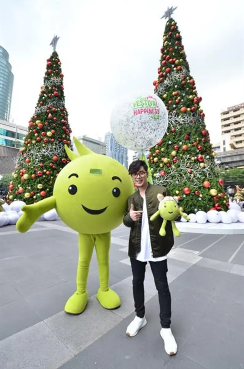 “ทอม” เตรียมแท็กทีม 'ศิลปิน-ดารา’ นับถอยหลัง..ฉลองปีใหม่สุดมันส์! ในงาน “AIS Bangkok Countdown 2018 @ Centralworld”