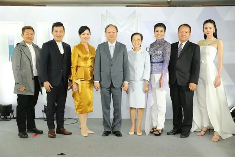 ทีมกูรู & แพทย์ผู้เชี่ยวชาญ คิดค้นนวัตกรรมใหม่ สกัดเอนไซม์จากผลไม้ จาก “ไร่สู่ใบหน้า” เหล่านักแสดง-นางแบบ มีอึ้ง