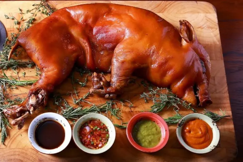 ชวนมากิน "หมูหันสเปน" ที่ห้องอาหารอูโนมาส โรงแรมเซ็นทาราแกรนด์ฯ เซ็นทรัลเวิลด์