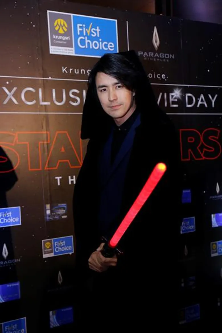 รุจ-ศุภรุจ เปิดมินิคอนเสิร์ตโชว์ร้องสดในงาน “Krungsri First Choice Exclusive Movie Day”เชิญลูกค้าชมภาพยนตร์รอบพิเศษ “Star Wars: The Last Jedi”