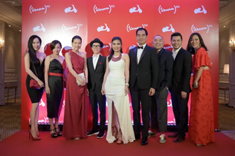 ภาพข่าว: พิอาจิโอ กรุ๊ป และเวสปิอาริโอ (ประเทศไทย) ร่วมเฉลิมฉลองเปิดตัว (VESPA 946) RED สุดยอดสกู๊ตเตอร์พรีเมี่ยมสุดพิเศษพร้อมดีไซน์สุดหรูเพื่อการกุศล