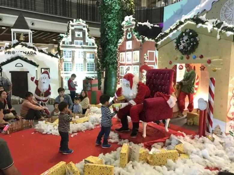 สัมผัสความสุขที่แสนอบอุ่นได้ในงาน “A moment with Santa @Promenada”