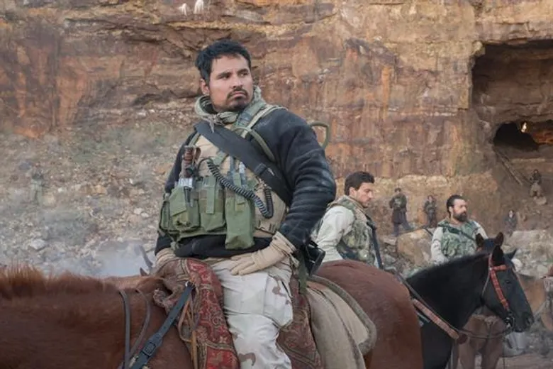 Movie Guide: ทหารผู้กล้า12 ชีวิต “12 STRONG” สู่ปฏิบัติการตัดสินชาติ ฝ่าสมรภูมิระห่ำ รุ่งขึ้นหลังวินาศกรรม 9/11 สะเทือนโลก
