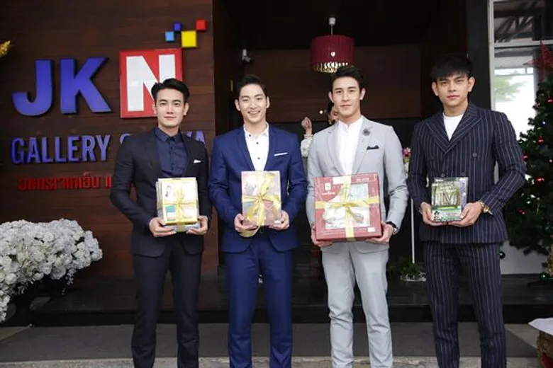 “แอน จักรพงษ์” ทุ่มพันล้าน เปิด JKN. GALLERY SALAYA อาณาจักรหิมพานต์ รวมทวยเทพทั่วโลก ดึงเม็ดเงินทัวร์ต่างชาติ
