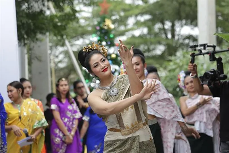 “แอน จักรพงษ์” ทุ่มพันล้าน เปิด JKN. GALLERY SALAYA อาณาจักรหิมพานต์ รวมทวยเทพทั่วโลก ดึงเม็ดเงินทัวร์ต่างชาติ