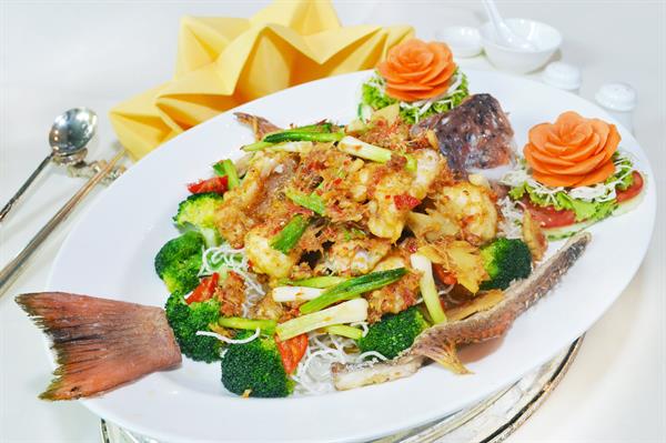 ปลาเก๋าแดง อร่อย ย่อยง่าย ได้สุขภาพ ปลาเก๋าแดงสดใหม...