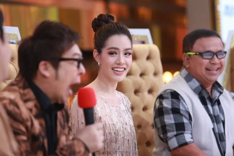 ทำเอาพิธีกร และคณะกรรมการรายการรุ่นใหญ่ "...