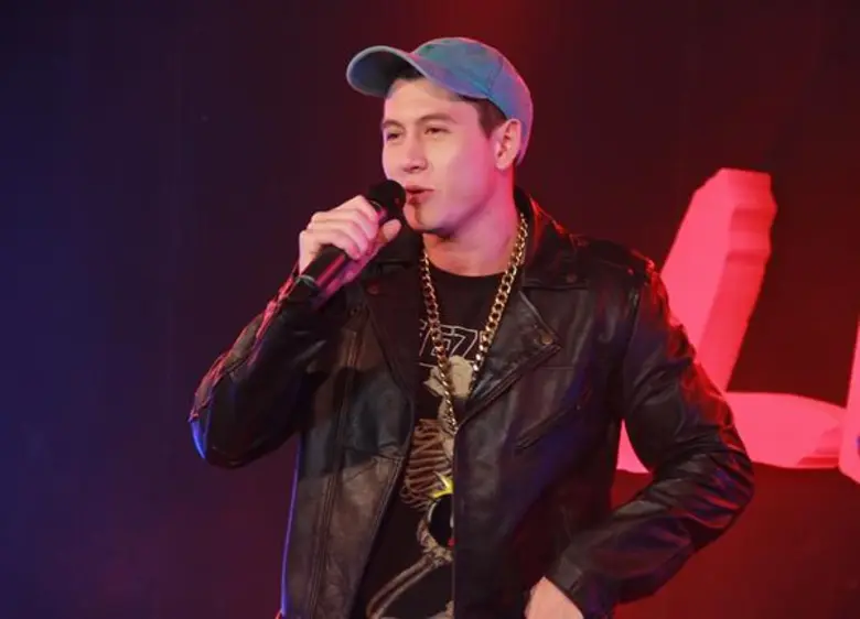 จากศิลปินฮิปฮอปที่เคยโด่งดังจนมีแฟนคลับนั...