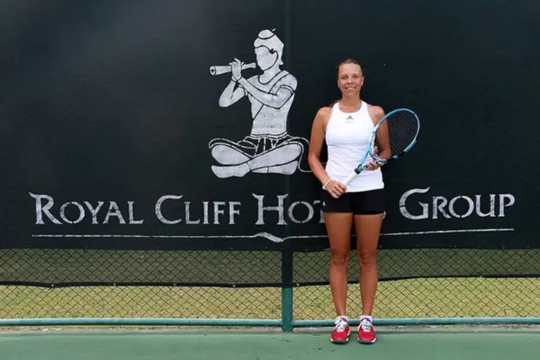 สมาคมเทนนิสหญิง (WTA) และคุณ Aneet Kontav...