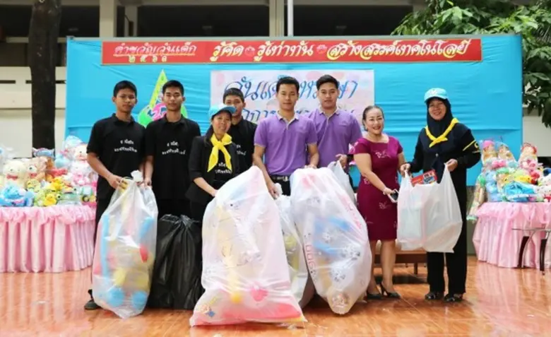 คุณลำพึง มาเจริญ และฝ่ายบุคคลตัวแทนโรงแรมฯ ได้เดินท...