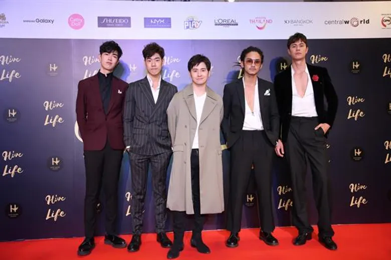 “ชมพู่ - แต้ว - เจเจ - ต้าเหนิง” นำทีมซุป’ตาร์ร่วมฉลองเปิด “ไฮฟ์ ไลฟ์” บิวตี้ฮับ ความสวยความงามครบวงจร