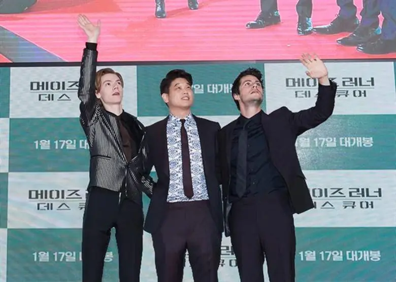 สามนักแสดงนำเดินพรมแดงร่วมปิดตำนาน Maze Runner: The Death Cure ที่กรุงโซล ประเทศเกาหลีใต้