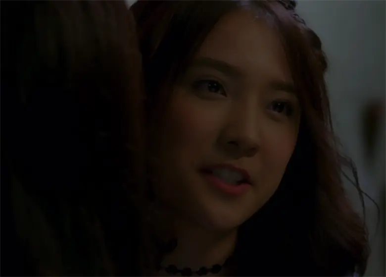 “จ๋า” อึ้ง!!! เจอ “ม่อน” ถอดเสื้ออยู่กับ “แจน”