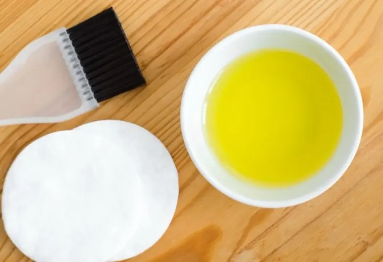 Six Best Olive Oil Natural Beauty Hacks