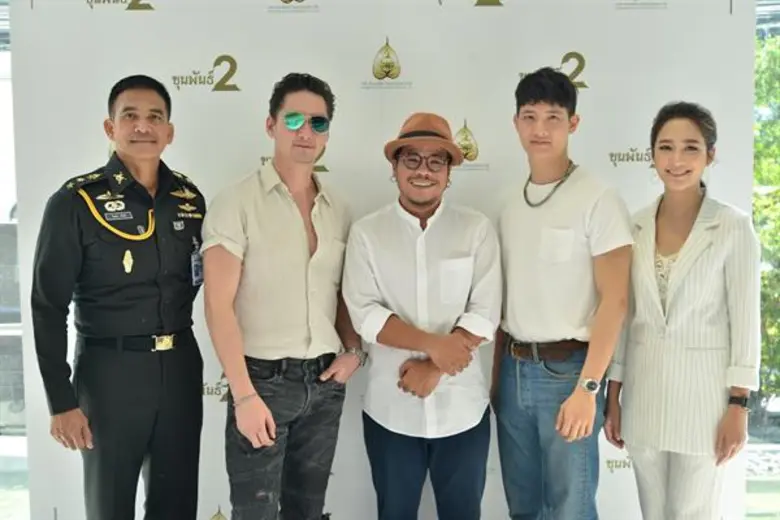 “สหมงคลฟิล์ม” เปิดกล้อง-บวงสรวง “ขุนพันธ์2” “โขม ก้องเกียรติ” ส่ง “อนันดา” ปะทะ “ผู้พันเบิร์ด-เป้ อารักษ์” ระเบิดหนังแอคชั่นฟอร์มยักษ์แห่งปี 2018