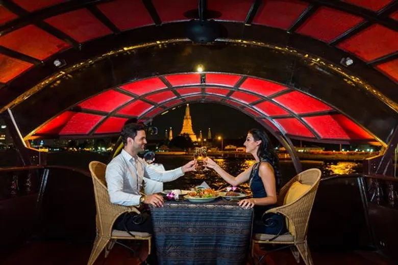 อิ่มอุ่นไอรักกับเมนูวาเลนไทน์ริมน้ำสุดหรู ที่อนันตรา ริเวอร์ไซด์ กรุงเทพฯ รีสอร์ท