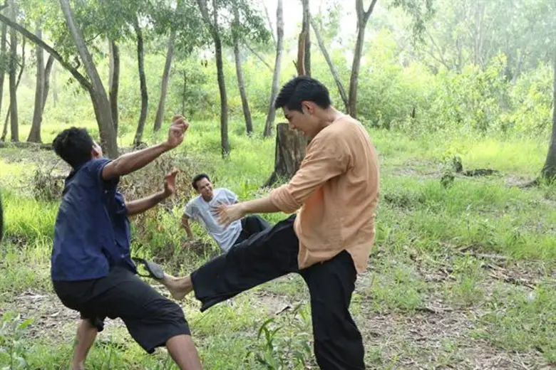 เบื้องหลัง ละคร “เงาอาถรรพ์” (ออกอากาศ อังคาร ที่ 23 มกราคม 61) “แป้ง” โดนไล่ปล้ำกลางป่า “มังกร” บู๊ช่วย จนเป้าแตก