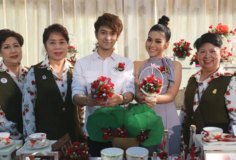 “บิว พงศ์พิพัฒน์-ธัญญ่า อาร์สยาม” รณรงค์ซื้อดอกป๊อบปี้