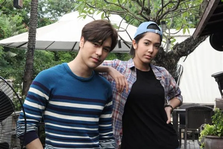 เกรซ พัชร์สิตา ปล่อยหมัดเด็ด!!! แม็ค วีรคณิศร์ หน้าหงาย แต่ไม่วายแอบปลื้มในละคร “แม่สื่อจอมป่วน”