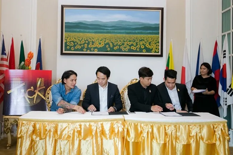 บริษัท มีเดียเพล็กซ์ฯ เซ็นต์สัญญาพันธมิตรธุรกิจ ร่วมกับ แทค-ภรัณยู และ บริษัท เออีซี ออลล์ ภายใต้แบรนด์ “TACK U”