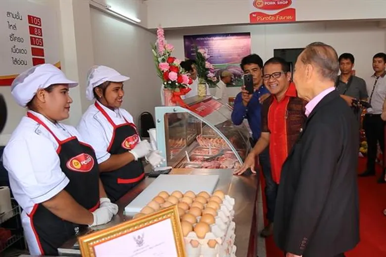 ปศุสัตว์โคราช หนุน ซีพีเอฟพัฒนาเถ้าแก่เล็ก ซีพี พอร์คช็อป ส่งมอบอาหารปลอดภัยถึงชุมชน