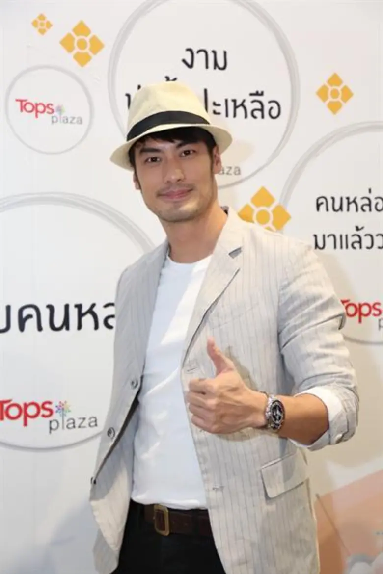 กรี๊ดดดดสิคะรออะไร งานนี้ไม่ว่าจะสาวน้อยส...