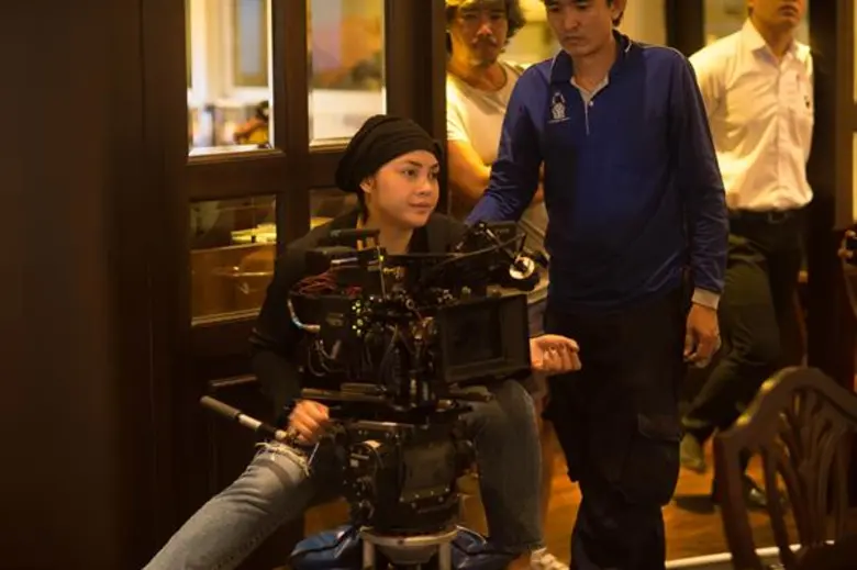 Movie Guide: “ตั๊ก บงกช” ทุ่มสุดใจเค้นฝีมือเข้มกำกับ “เพื่อนฉัน ฝันสลาย Sad Beauty” เพื่อเพื่อนรัก ตอบทุกคำถามในแฟนเพจหนังด้วยตัวเอง!!!