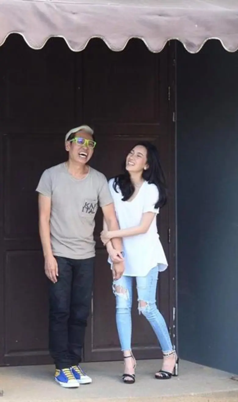 อั้ม-นุ่น ให้กำลังใจอดีต ผจก แก้ว พรีเมียร์ รู้ตัวใกล้ตาย ออกซิงเกิ้ล ขอมีความสุขบั้นปลายชีวิต