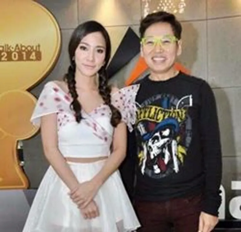 อั้ม-นุ่น ให้กำลังใจอดีต ผจก แก้ว พรีเมียร์ รู้ตัวใกล้ตาย ออกซิงเกิ้ล ขอมีความสุขบั้นปลายชีวิต