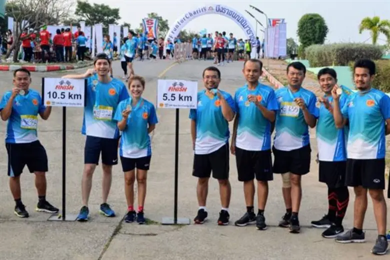 ชาวพิษณุโลกร่วมเดิน-วิ่งการกุศล “บึงราชนก มินิมาราธอน” อย่างคึกคัด สนับสนุนการศึกษาของเยาวชน